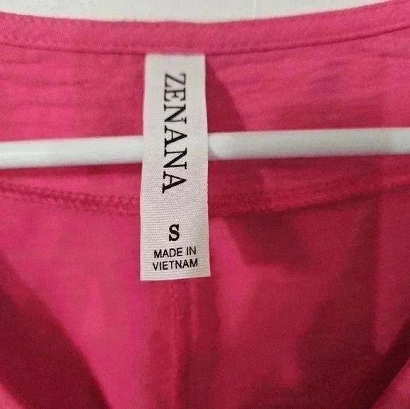 NWOT! Zenana hot pink blouse! - Picture 3 of 3